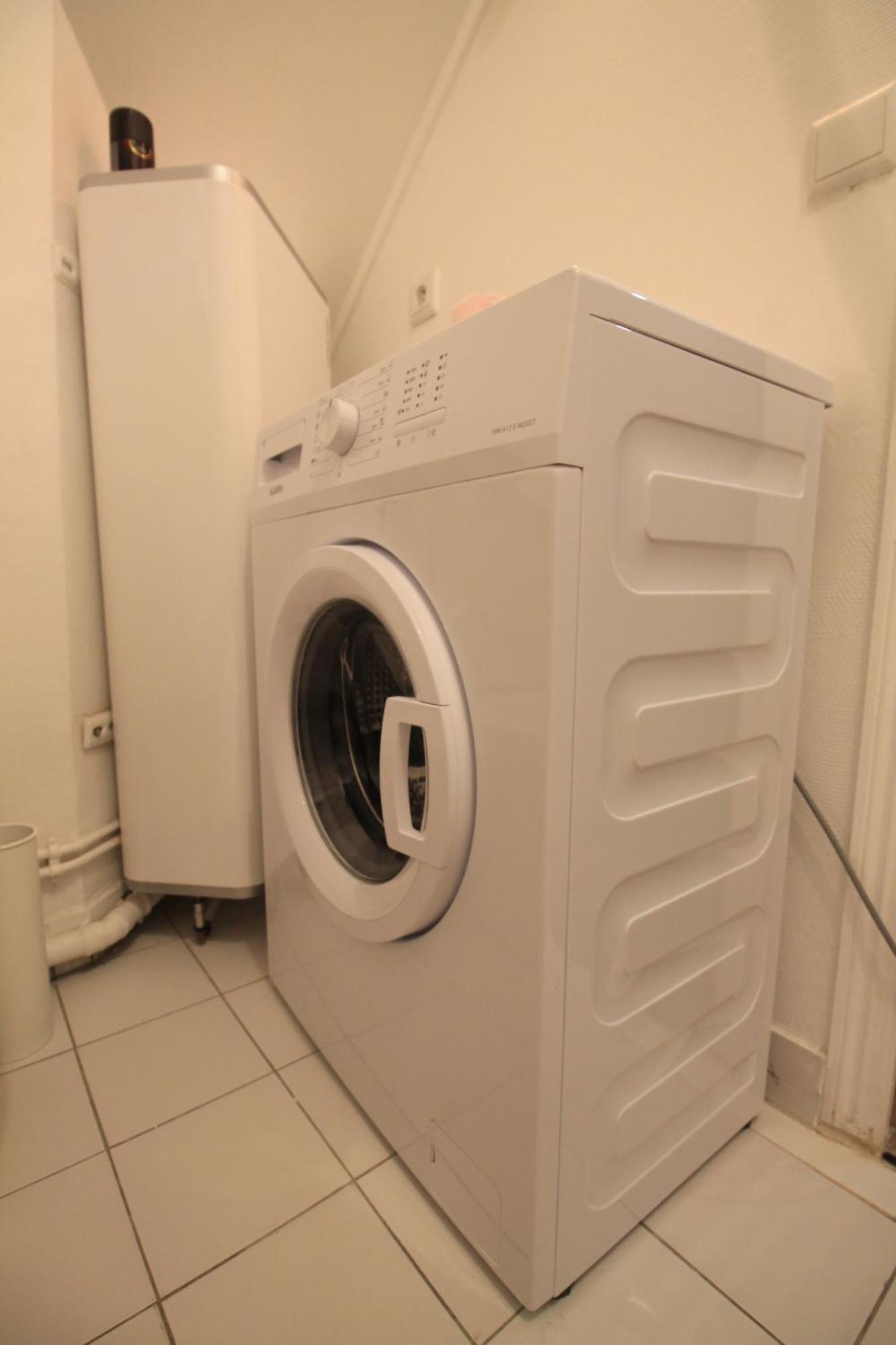Disponible - Appartement Entier - 10Mn Rer B Aeroport Cdg - Paris Gare Du Nord, T11 Express, Le Bourget, Tout Equipe, Netflix Gratuit, 3 Personnes, 4Eme Etage, Escaliers, Parc Des Expositions, Parking Rue Gratuit Apres 19H Drancy Eksteriør billede