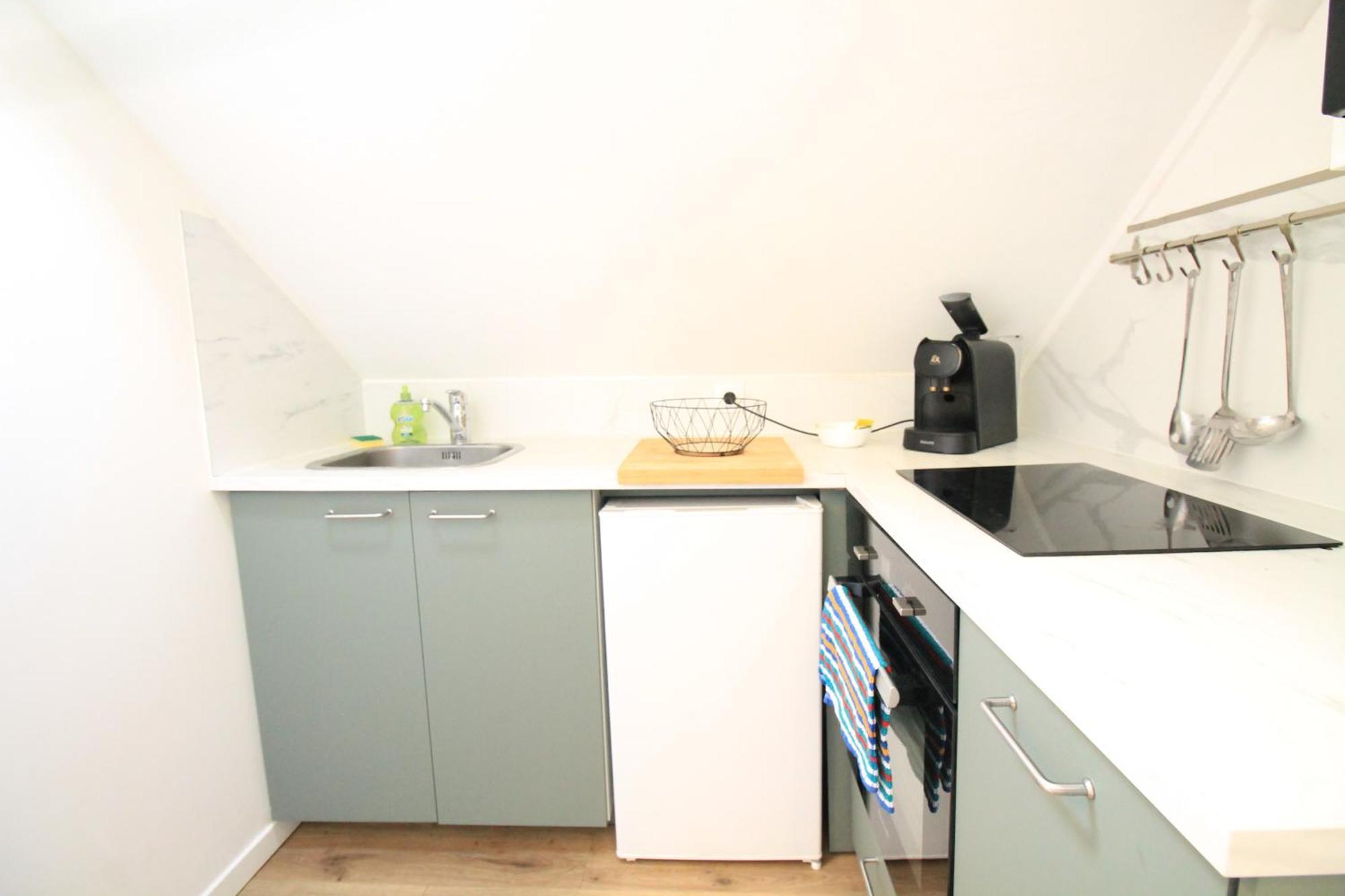 Disponible - Appartement Entier - 10Mn Rer B Aeroport Cdg - Paris Gare Du Nord, T11 Express, Le Bourget, Tout Equipe, Netflix Gratuit, 3 Personnes, 4Eme Etage, Escaliers, Parc Des Expositions, Parking Rue Gratuit Apres 19H Drancy Eksteriør billede